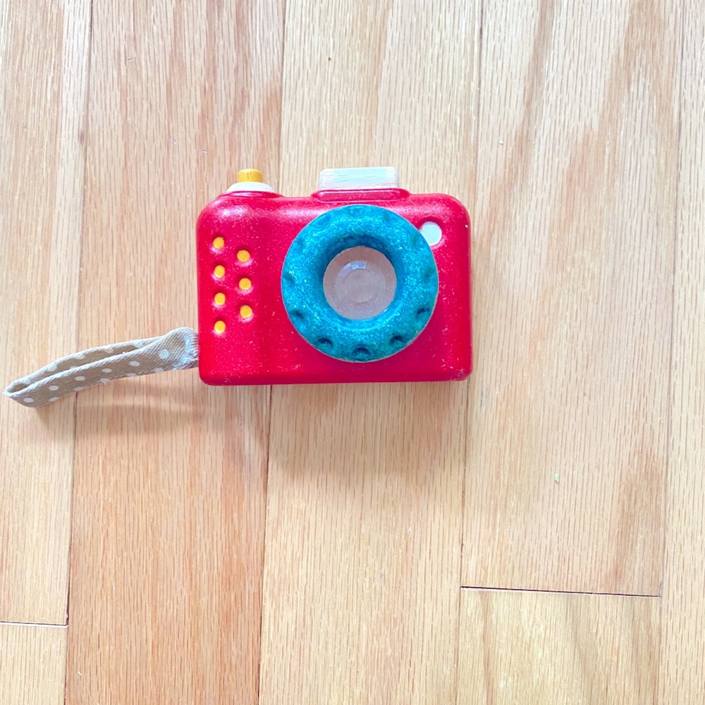 Baby Toddler Adorable Prism Kaleidoscope Camera Wooden Pretend Learning Toy